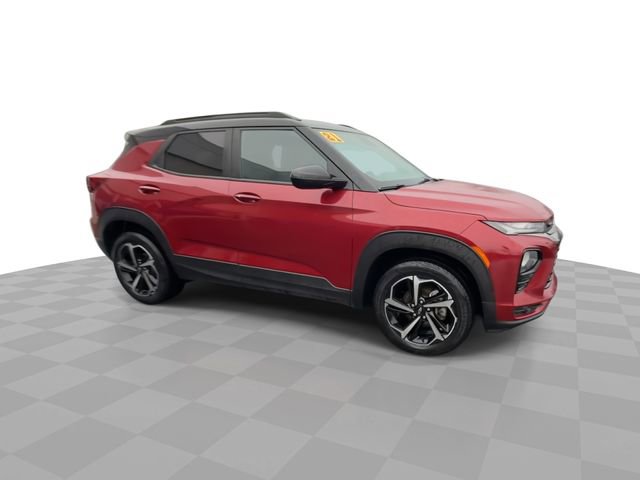Used 2021 Chevrolet TrailBlazer RS w/ Sun and Liftgate Package AWD/4WD image 2