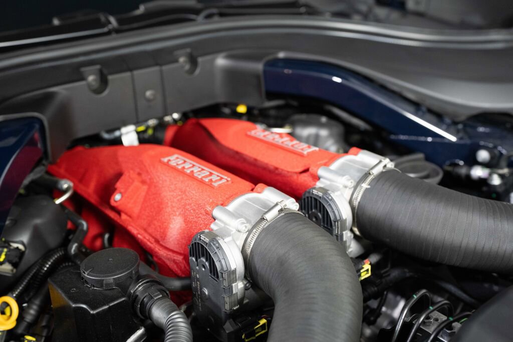 Used 2024 Ferrari Roma Spider image 26
