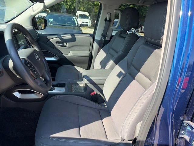 Used 2023 Nissan Frontier SV w/ Technology Package RWD image 26