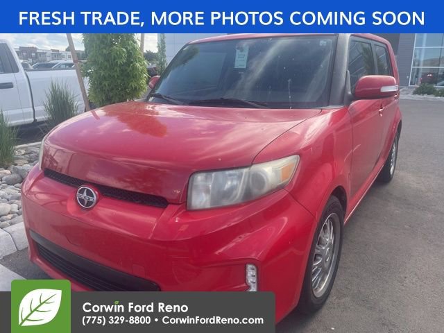 Used 2013 Scion xB FWD image 3