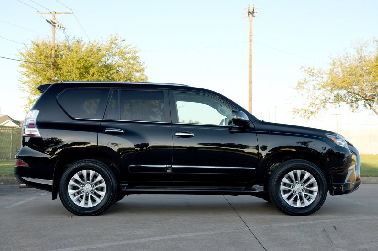Used 2014 Lexus GX 460 w/ Premium Package AWD/4WD image 16