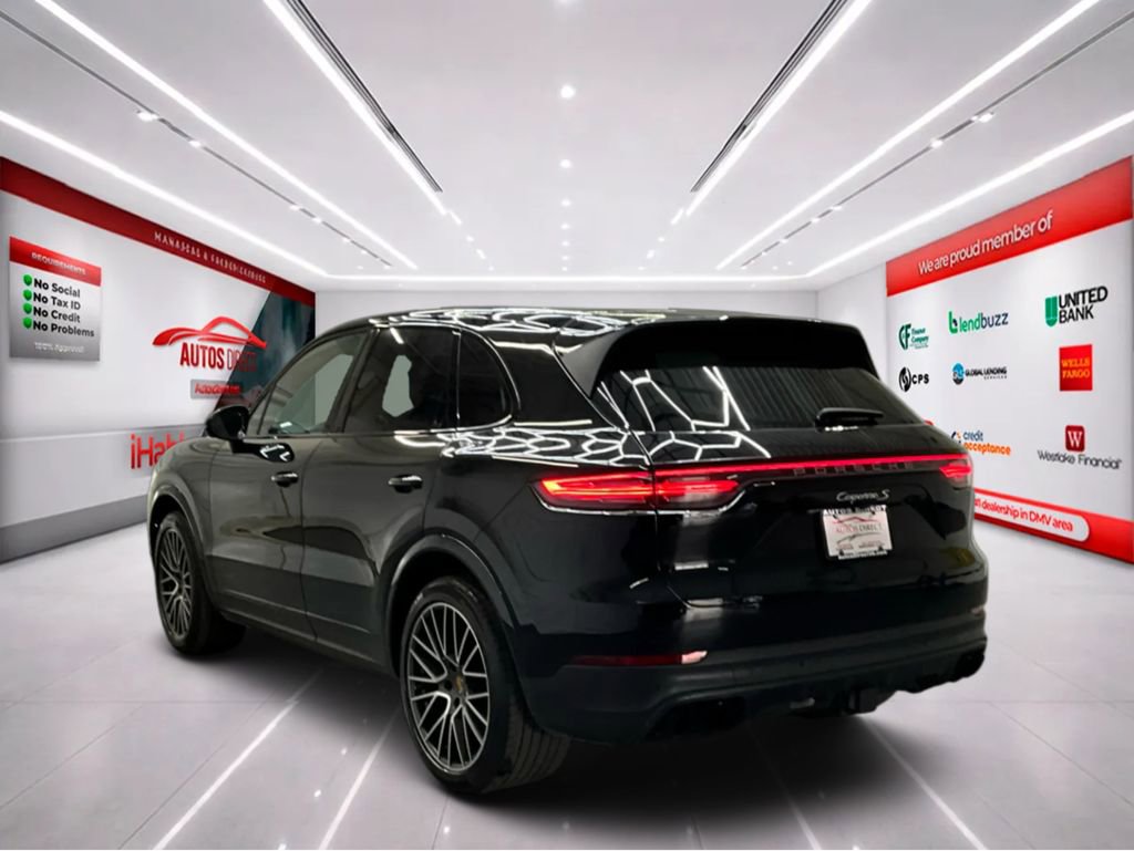 Used 2021 Porsche Cayenne S w/ Premium Package AWD/4WD image 6