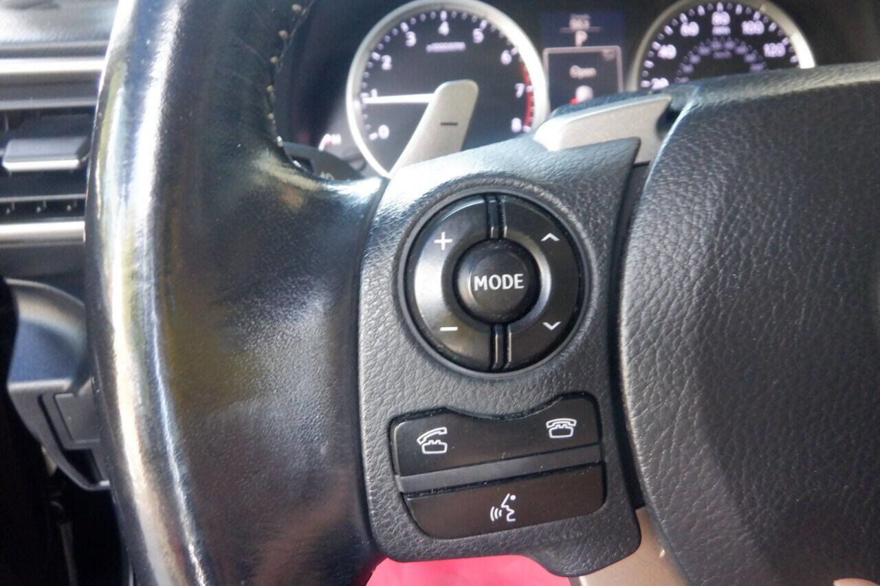 Used 2015 Lexus IS 250 Base 4dr Sedan image 17