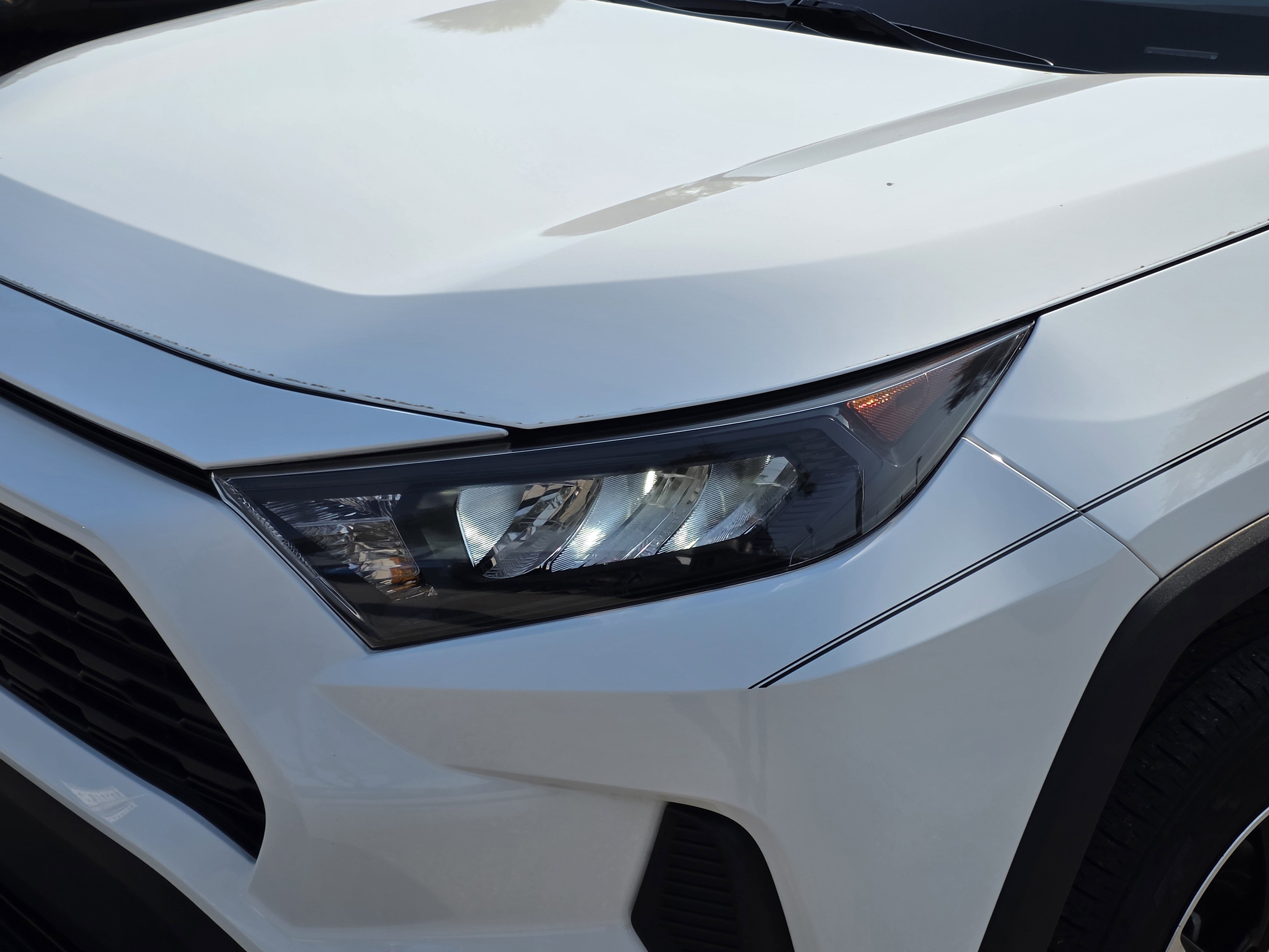 Used 2022 Toyota RAV4 LE image 6