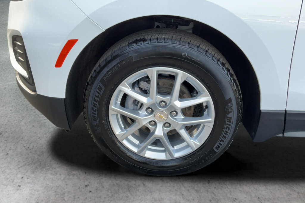 Certified 2024 Chevrolet Equinox LS w/ LS Convenience Package FWD image 24