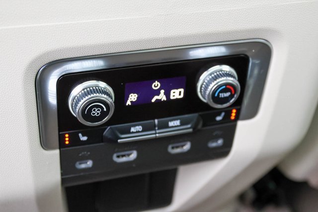 Used 2021 GMC Yukon Denali w/ Denali Premium Package image 26