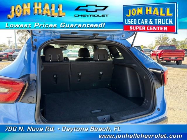 Certified 2024 Chevrolet Trax RS w/ Driver Confidence Package image 12