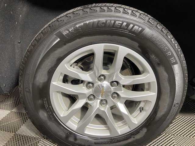 Used 2024 Chevrolet Suburban LT image 28