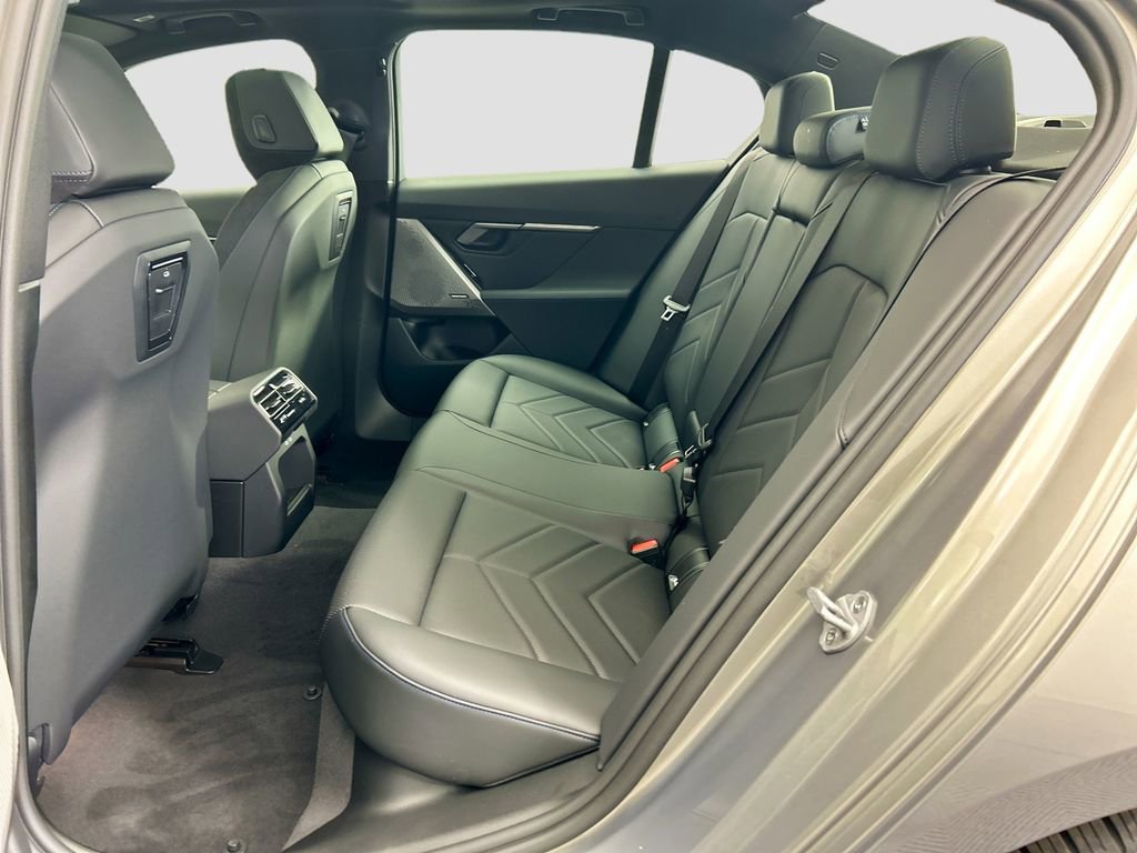 New 2026 BMW i5 eDrive40 w/ M Sport Package image 20