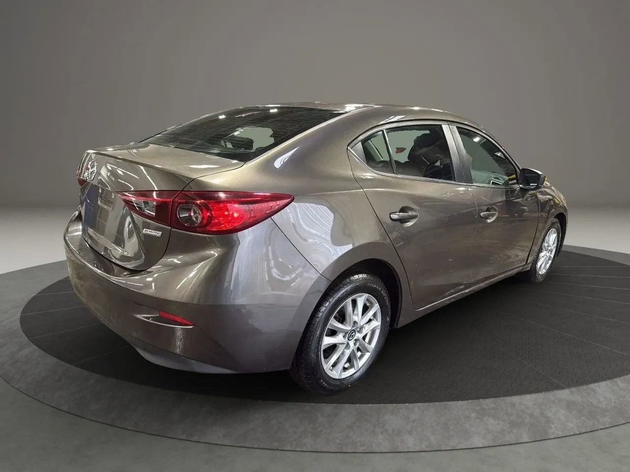 Used 2017 MAZDA MAZDA3 Sport w/ Preferred Equipment Package image 5