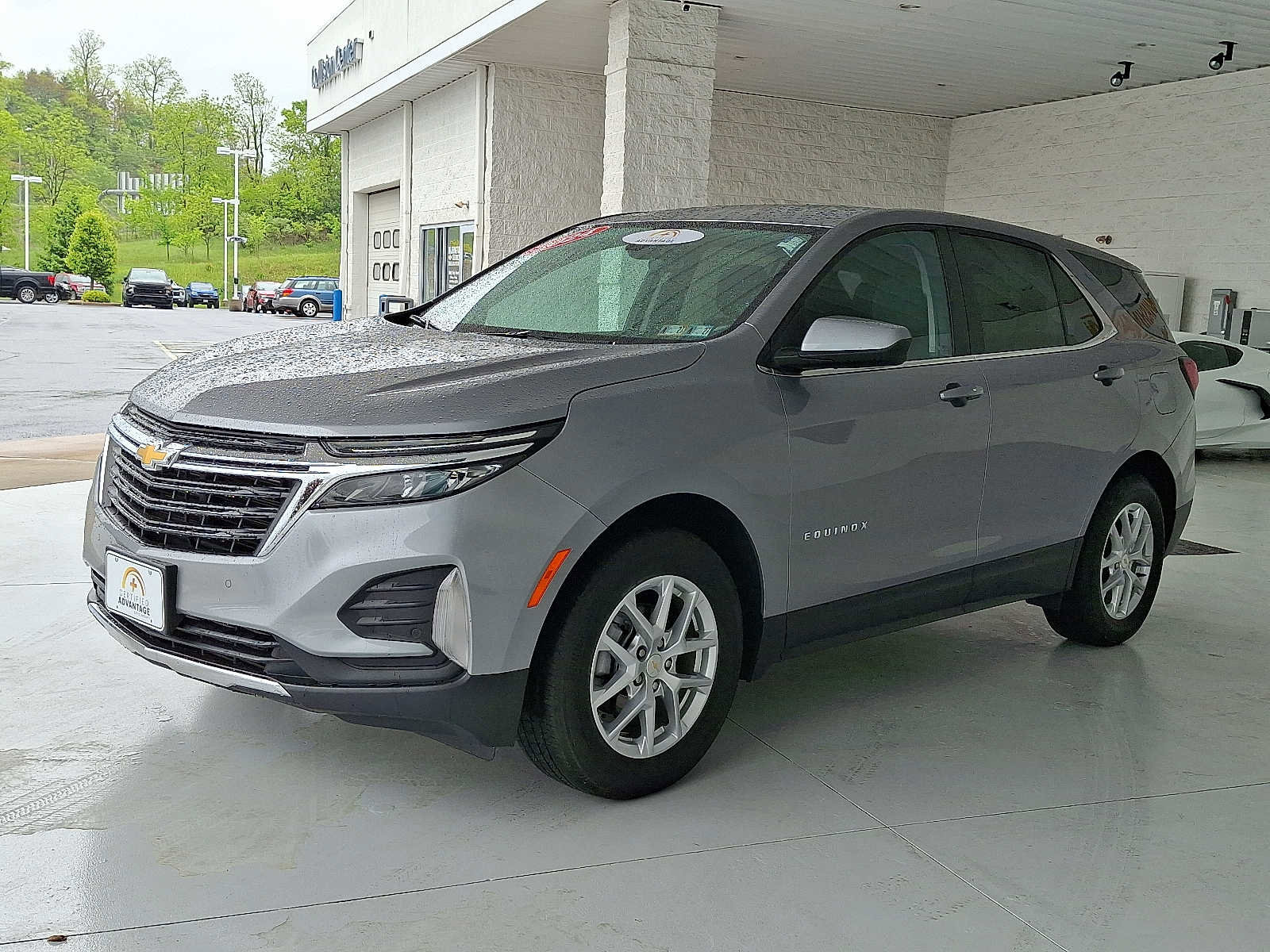 Used 2024 Chevrolet Equinox LT AWD/4WD image 3
