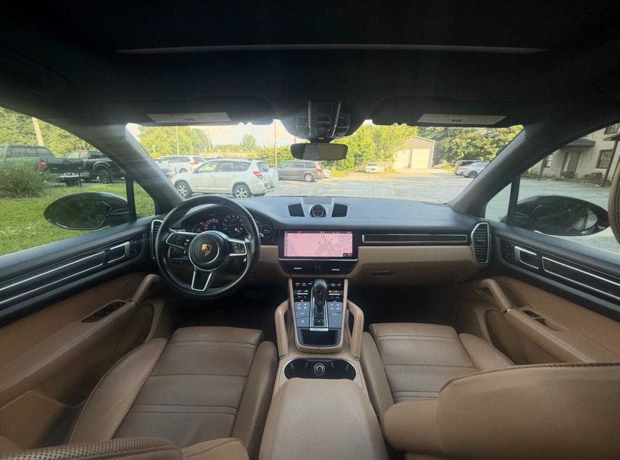Used 2019 Porsche Cayenne AWD/4WD image 14