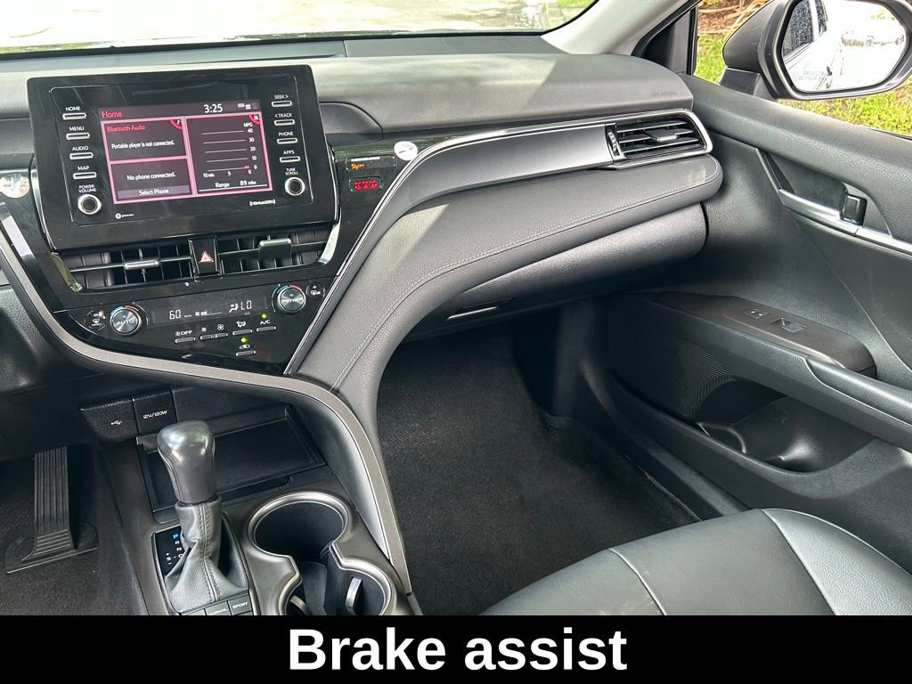 Used 2023 Toyota Camry SE image 12