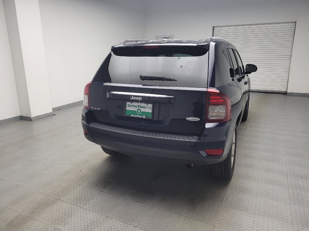 Used 2017 Jeep Compass Latitude AWD/4WD image 7