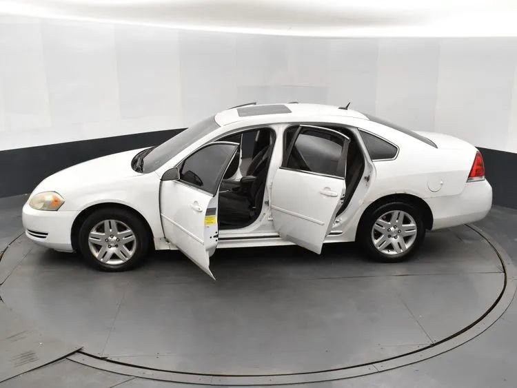 Used 2013 Chevrolet Impala LT w/ LT Sunroof Package FWD image 7