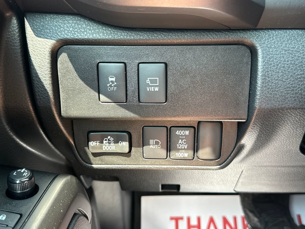 Used 2022 Toyota Tacoma TRD Off-Road w/ TRD Premium Off Road Package AWD/4WD image 32
