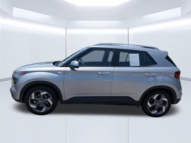 Used 2025 Hyundai Venue SEL FWD image 8