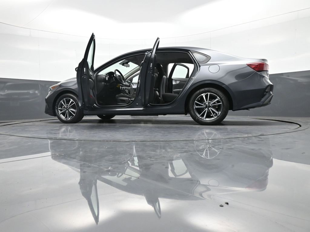 Certified 2022 Kia Forte LXS image 46