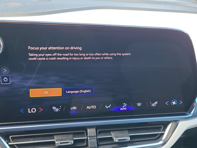 New 2026 Chevrolet Equinox EV LT AWD/4WD image 34