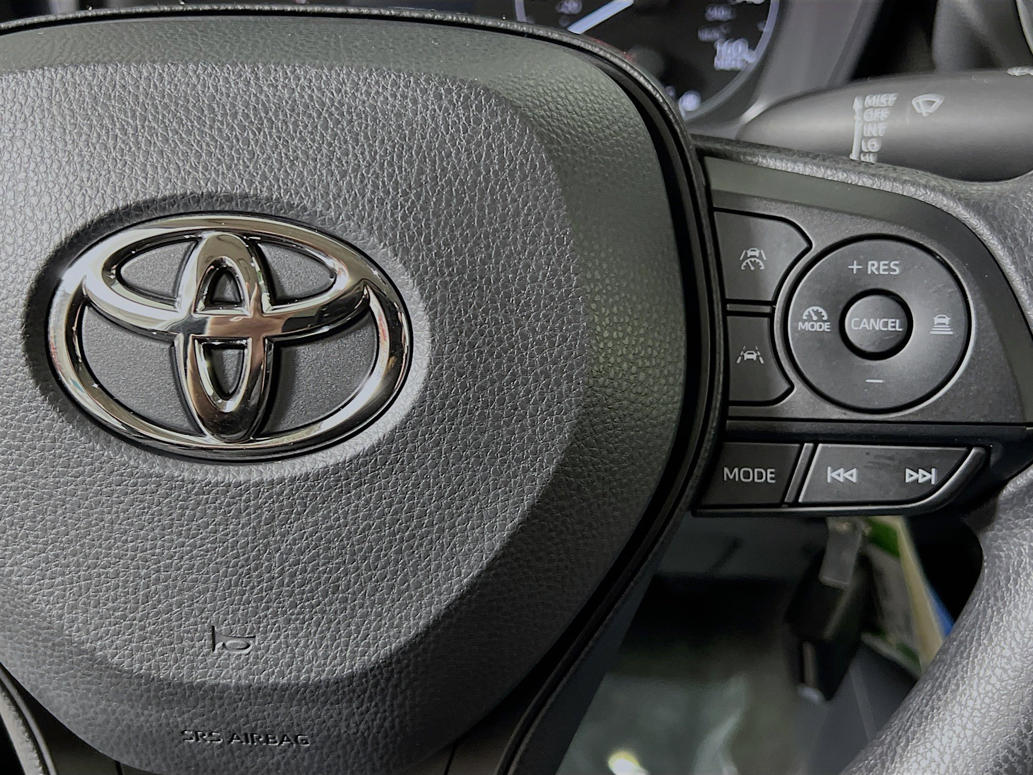 Used 2025 Toyota Corolla LE image 20