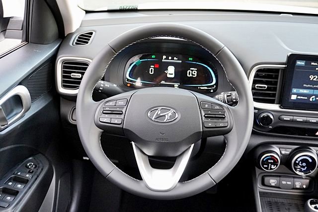New 2026 Hyundai Venue SEL FWD image 23