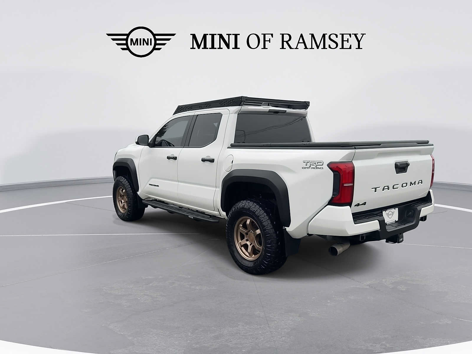 Used 2024 Toyota Tacoma TRD Off-Road AWD/4WD image 6