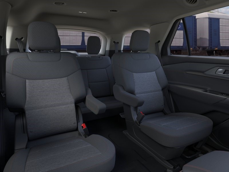 New 2026 Ford Explorer Active RWD image 11