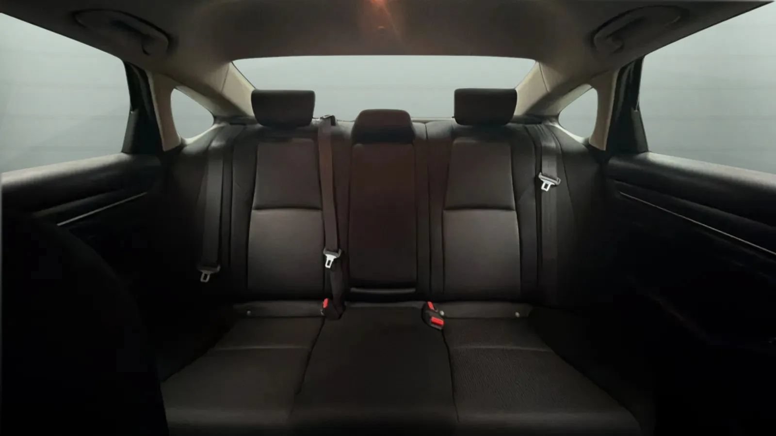 Used 2018 Honda Accord EX image 19