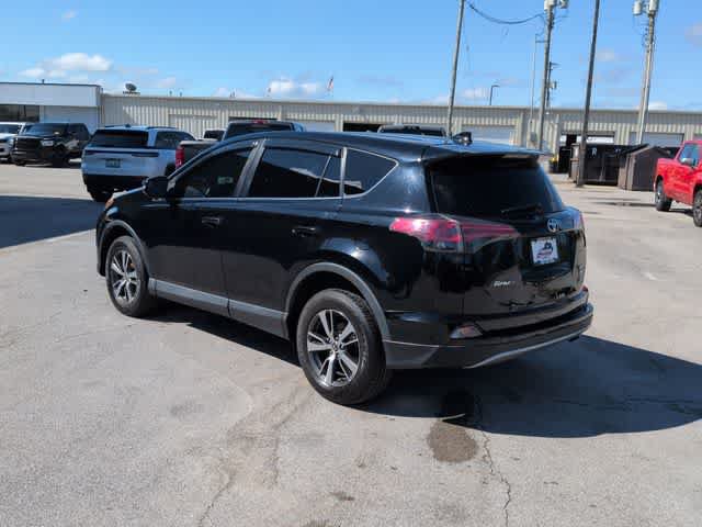 Used 2018 Toyota RAV4 XLE AWD/4WD image 6