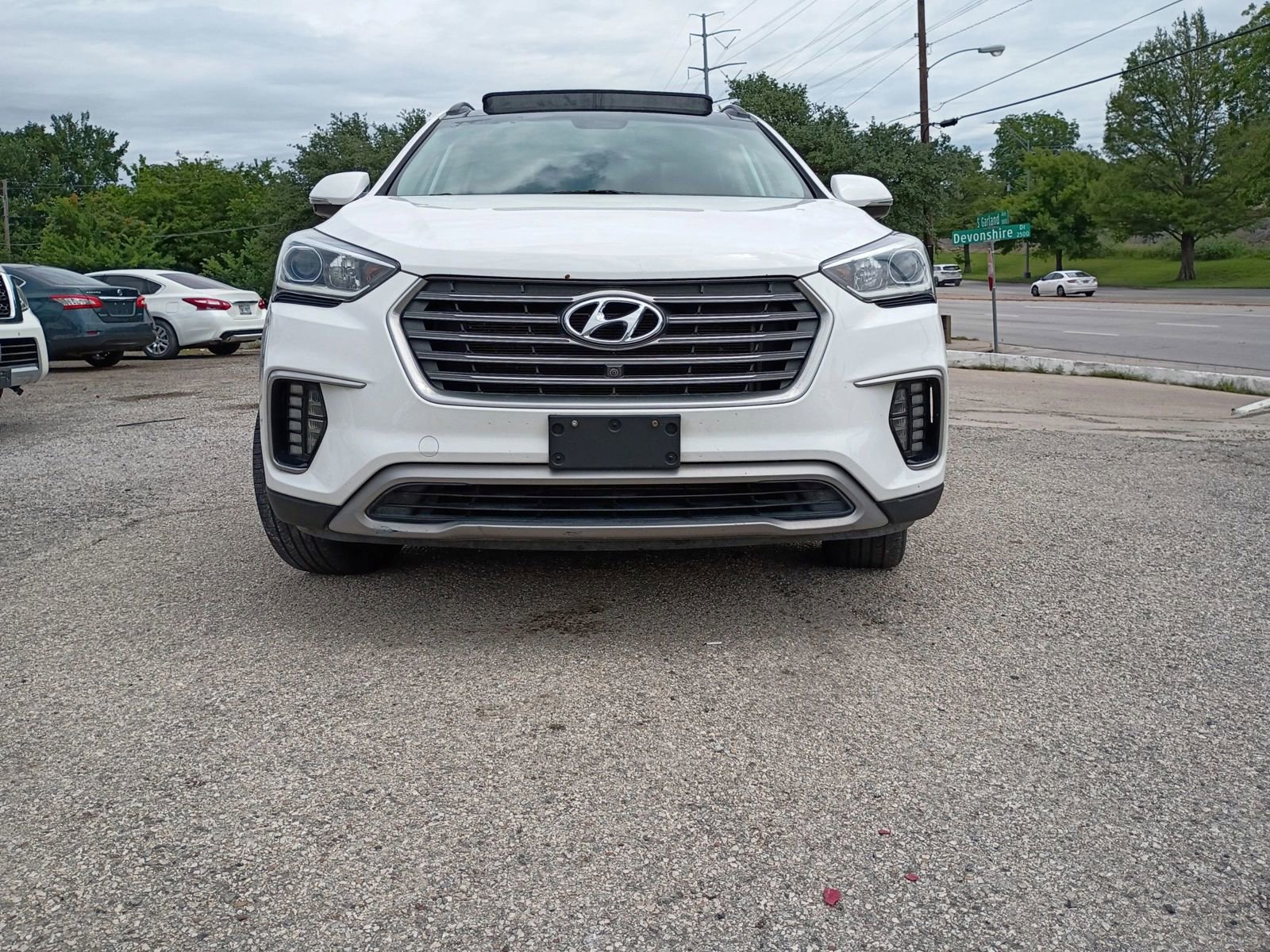Used 2017 Hyundai Santa Fe Limited FWD image 8