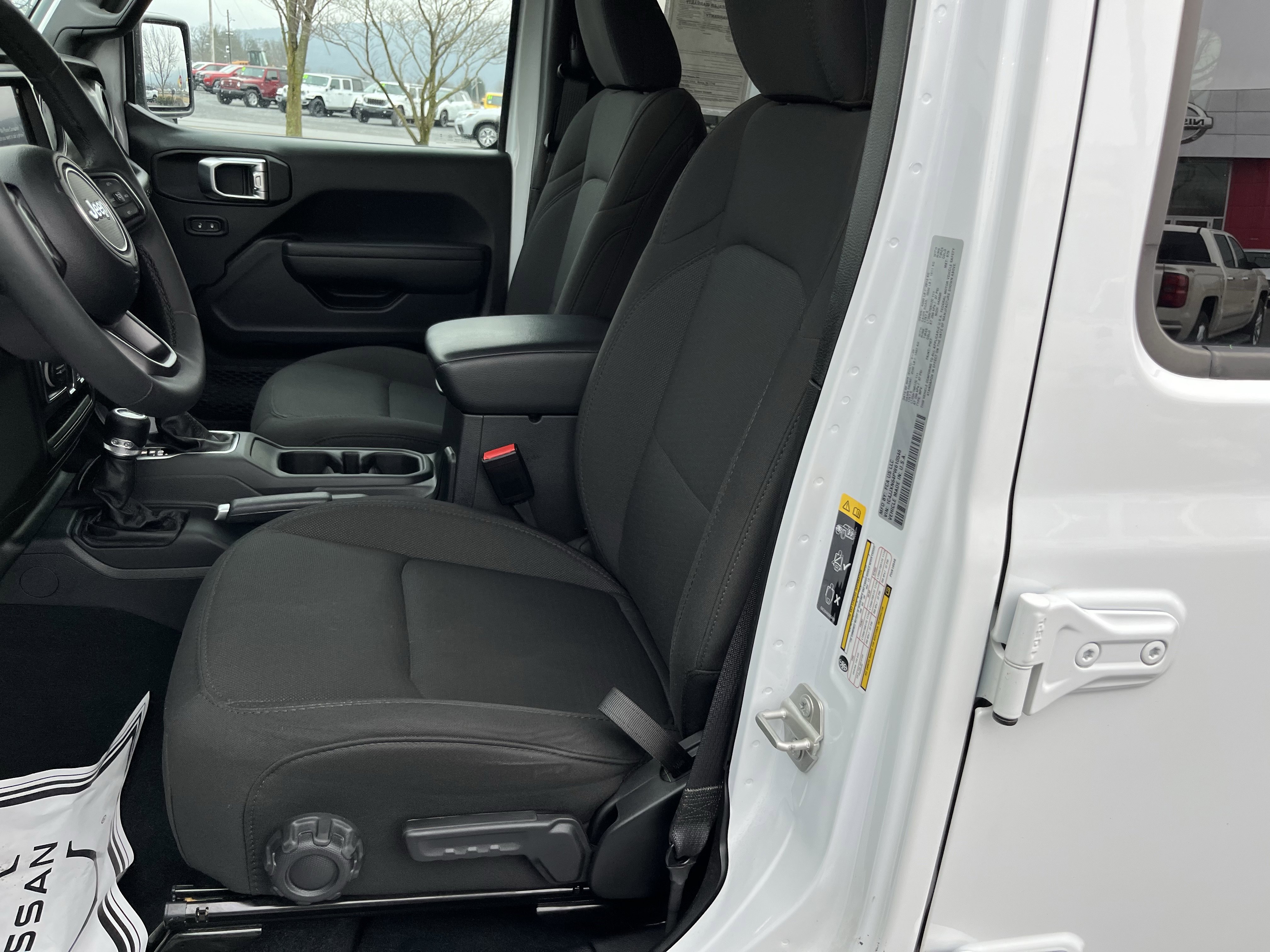 Used 2023 Jeep Wrangler Willys 4xe w/ Sun & Screen Package image 13