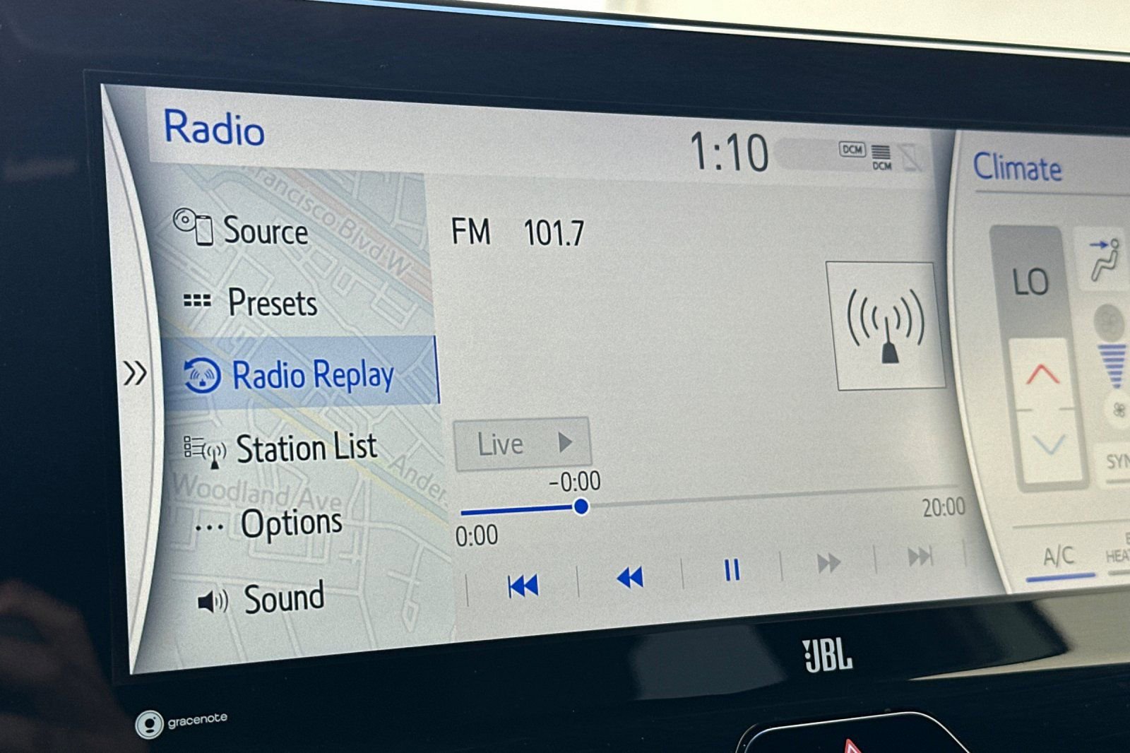 Used 2021 Toyota Venza XLE image 19