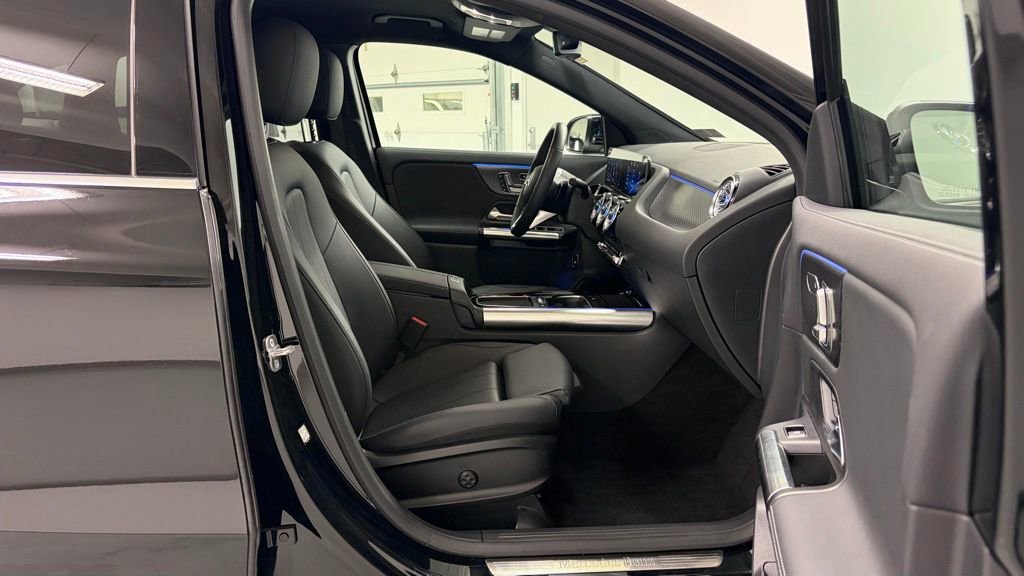 Certified 2025 Mercedes-Benz GLA 250 4MATIC image 16