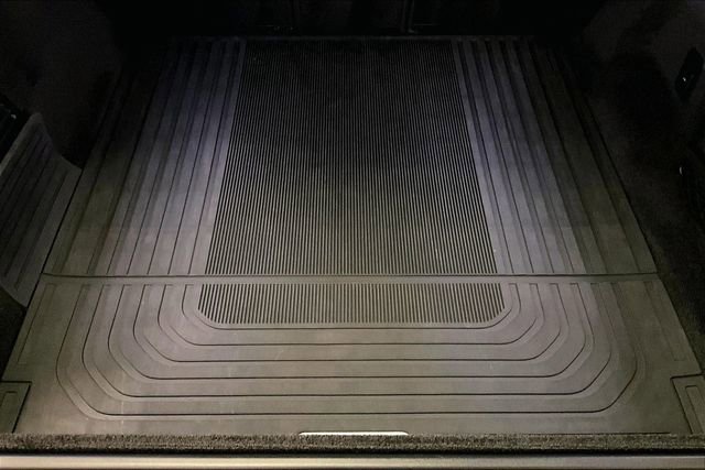 Certified 2024 Land Rover Range Rover SE image 33