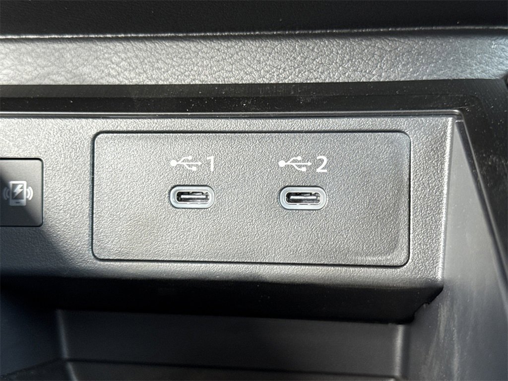 New 2026 Nissan Kicks SR image 32