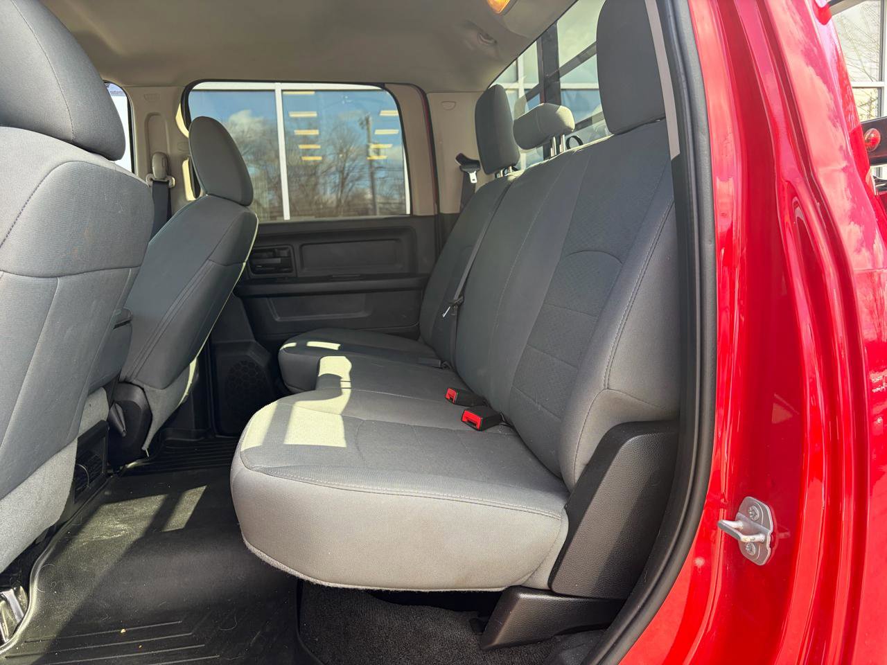 Used 2016 RAM 2500 Tradesman w/ Chrome Appearance Group image 40