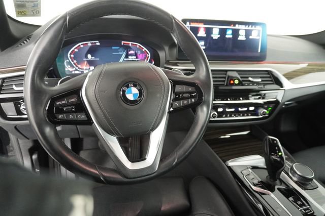 Used 2021 BMW 530i w/ Premium Package image 23