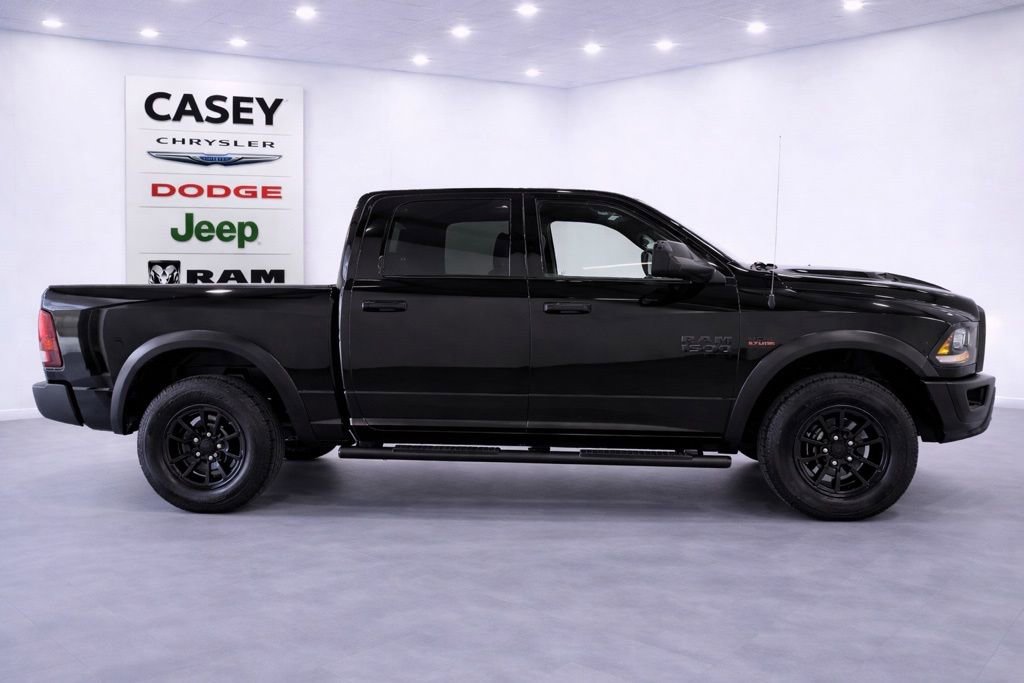 Used 2022 RAM 1500 Classic SLT AWD/4WD image 2