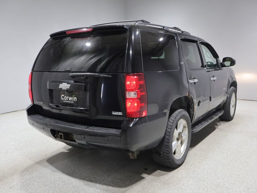 Used 2007 Chevrolet Tahoe LTZ w/ LTZ Preferred Equipment Group AWD/4WD image 2