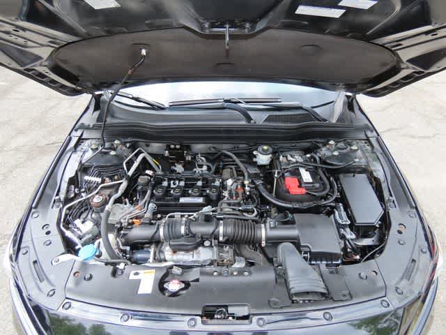 Used 2018 Honda Accord Sport image 9