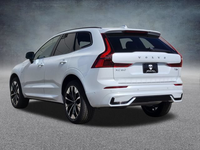New 2026 Volvo XC60 T8 Plus w/ Climate Package PRO AWD/4WD image 5