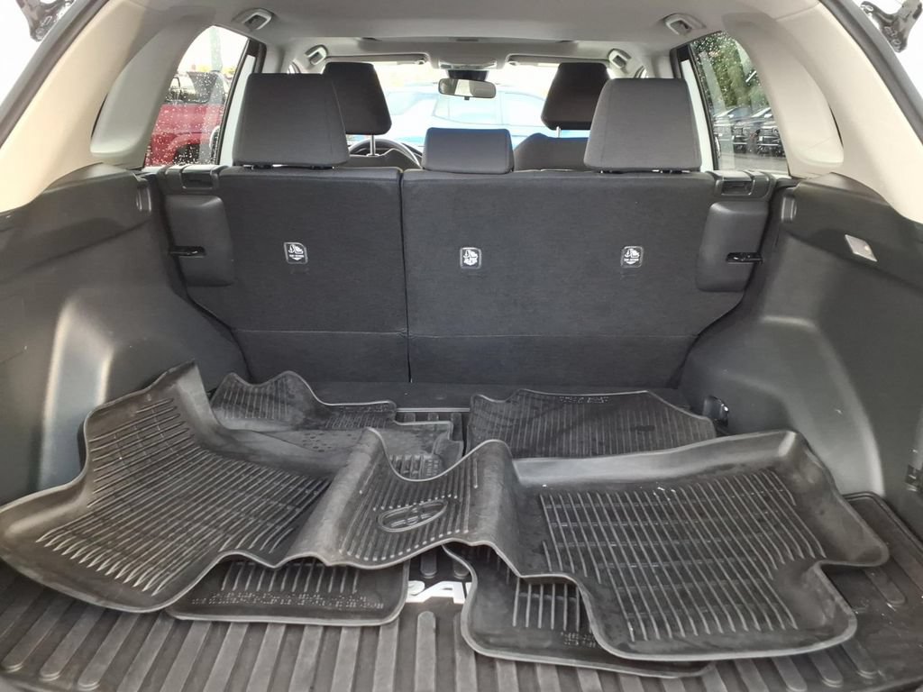 Used 2019 Toyota RAV4 XLE w/ All Weather Liner Package AWD/4WD image 17