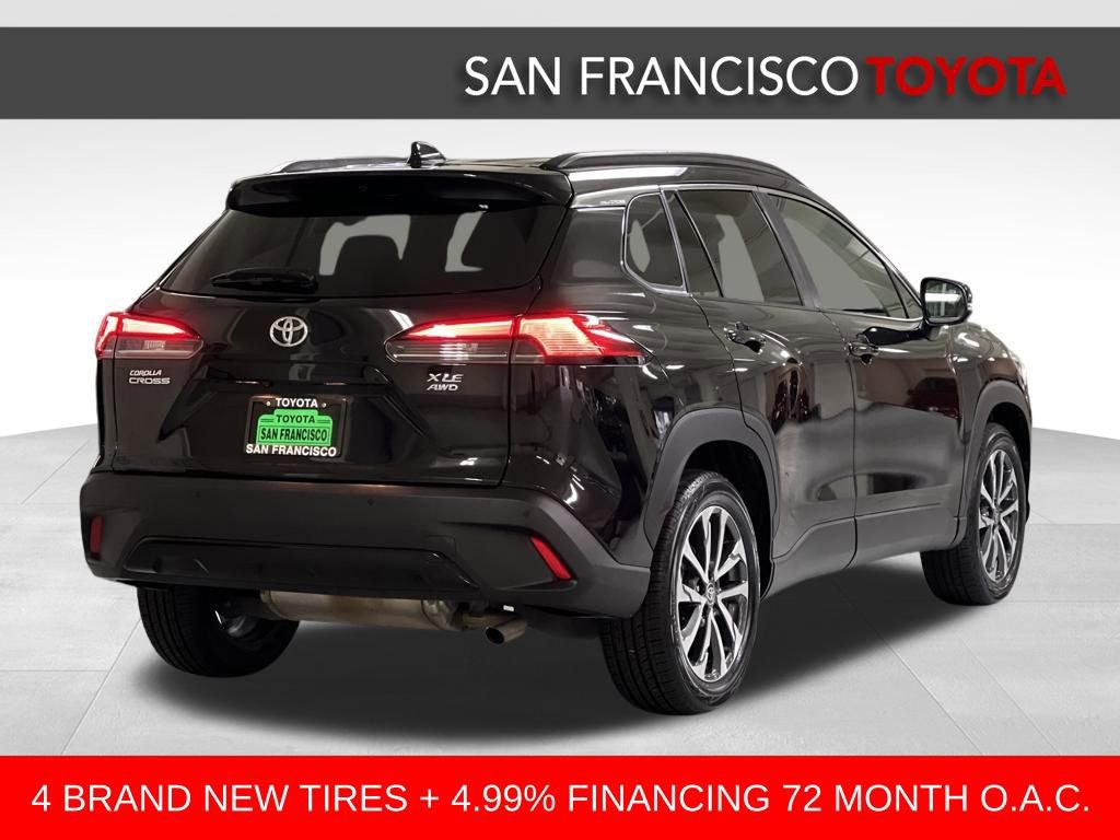 Certified 2022 Toyota Corolla Cross XLE image 5