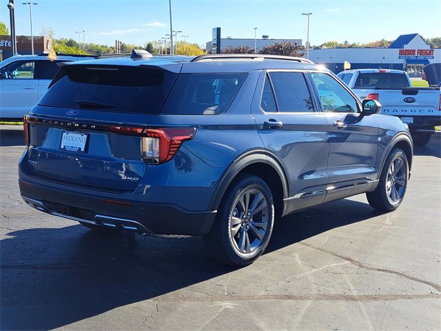 New 2026 Ford Explorer Active w/ Active Comfort Package image 3