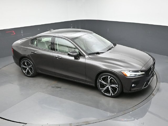 Used 2024 Volvo S60 B5 Plus w/ Climate Package AWD/4WD image 43