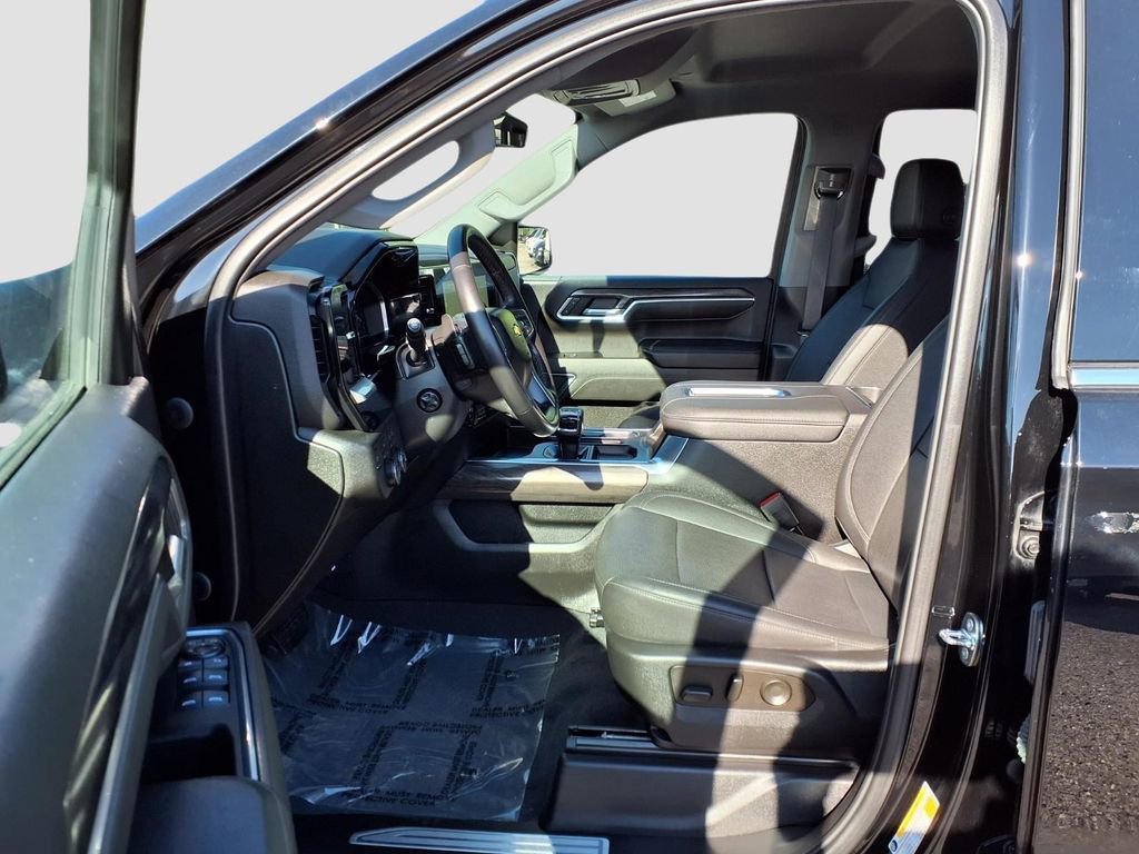 Used 2022 Chevrolet Silverado 1500 LTZ AWD/4WD image 32