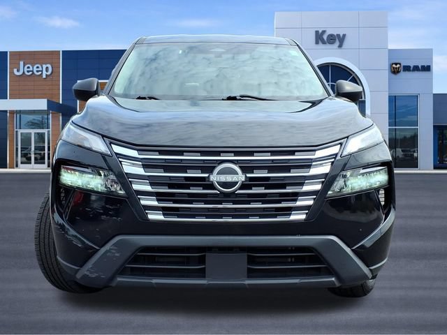 Used 2024 Nissan Rogue S AWD/4WD image 7