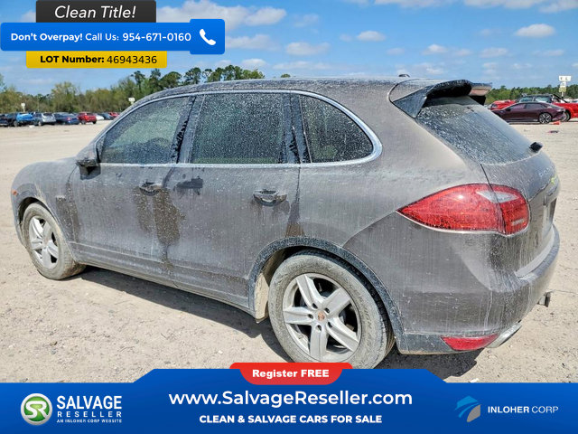 Used 2014 Porsche Cayenne S image 3