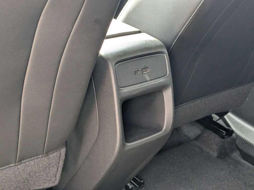 Used 2025 Chevrolet Trax LT w/ LT Convenience Package image 27