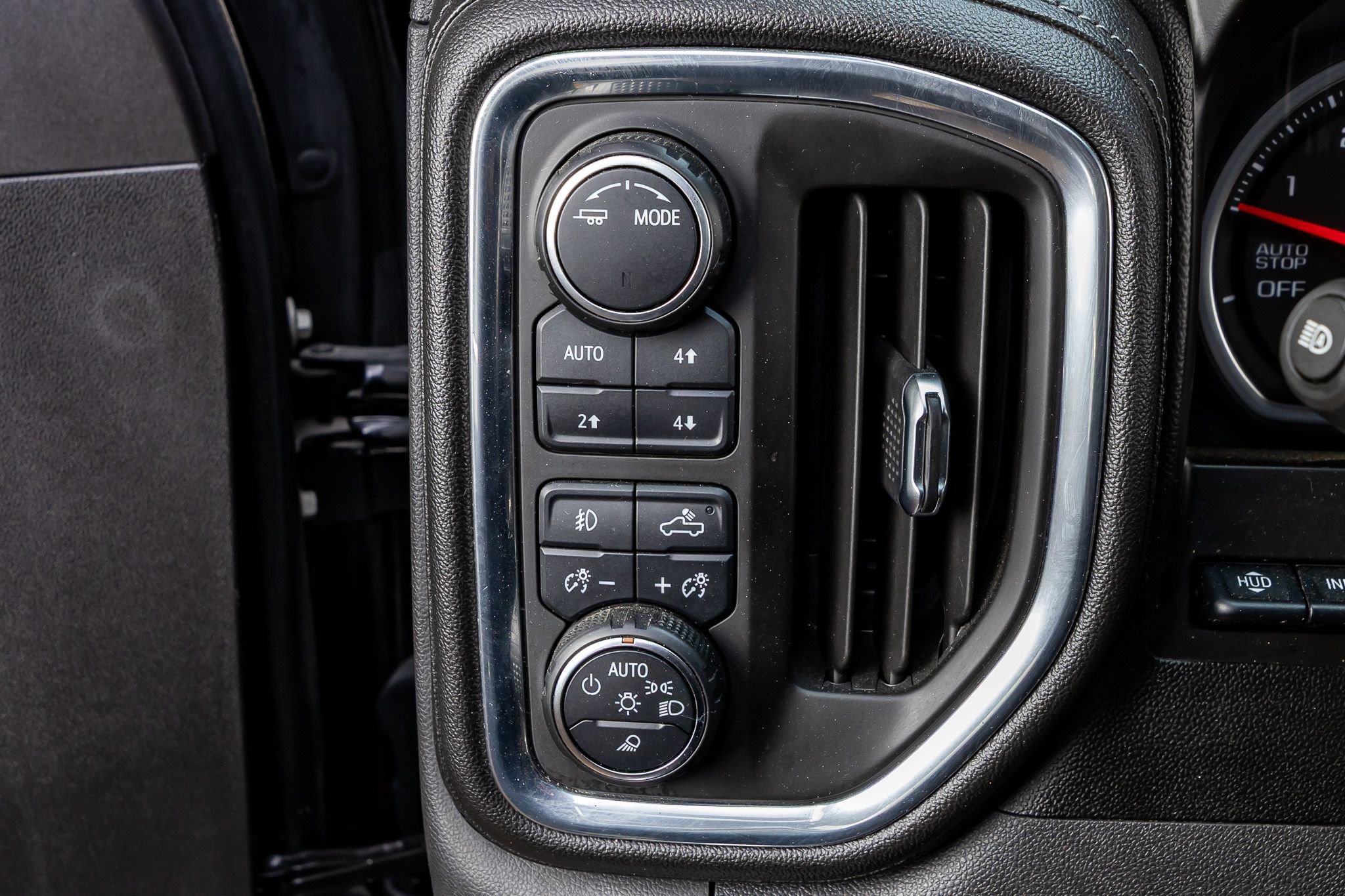 Used 2021 Chevrolet Silverado 1500 LTZ w/ Technology Package image 19